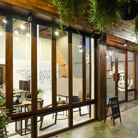 Thai Time Hostel Csiangmaj Kültér fotó