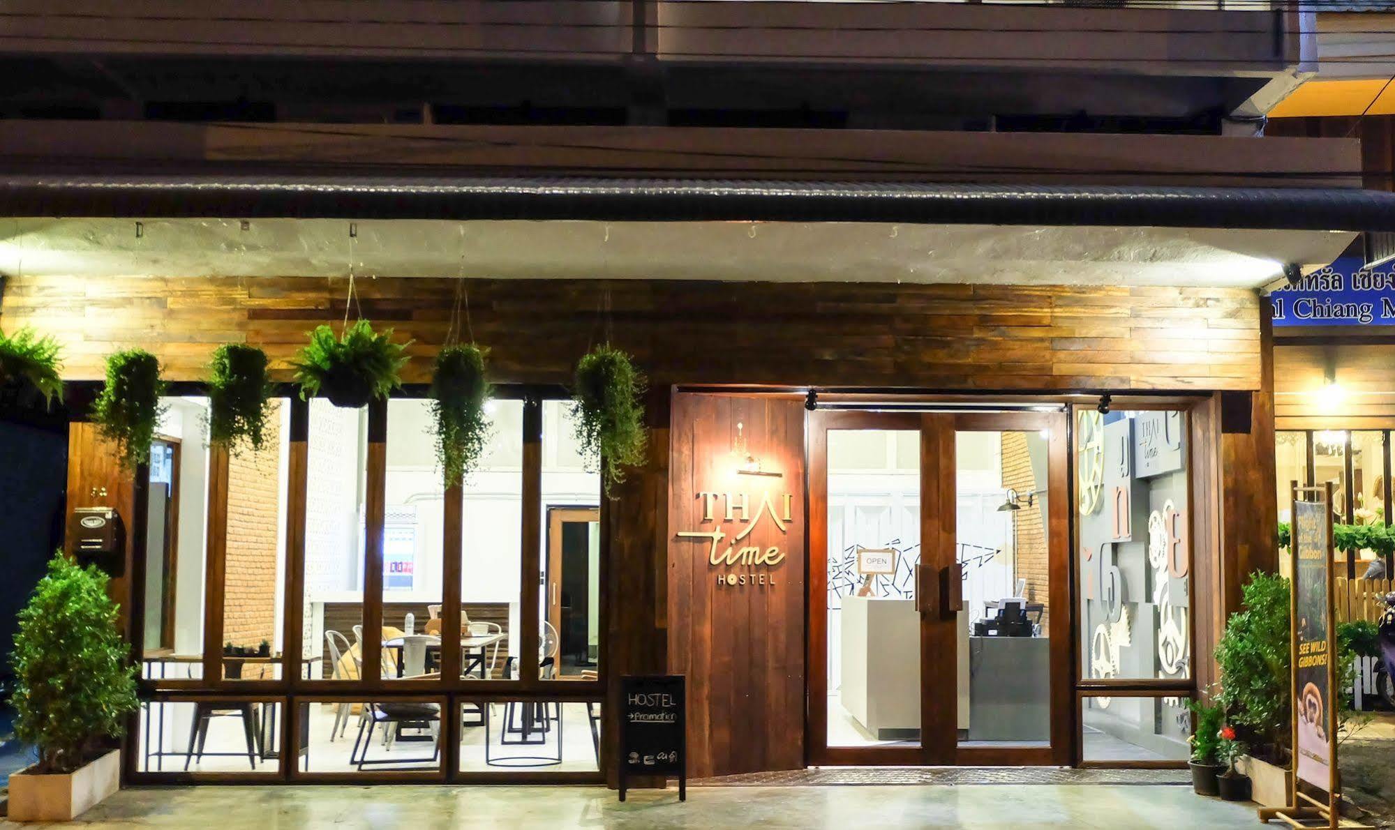 Thai Time Hostel Csiangmaj Kültér fotó