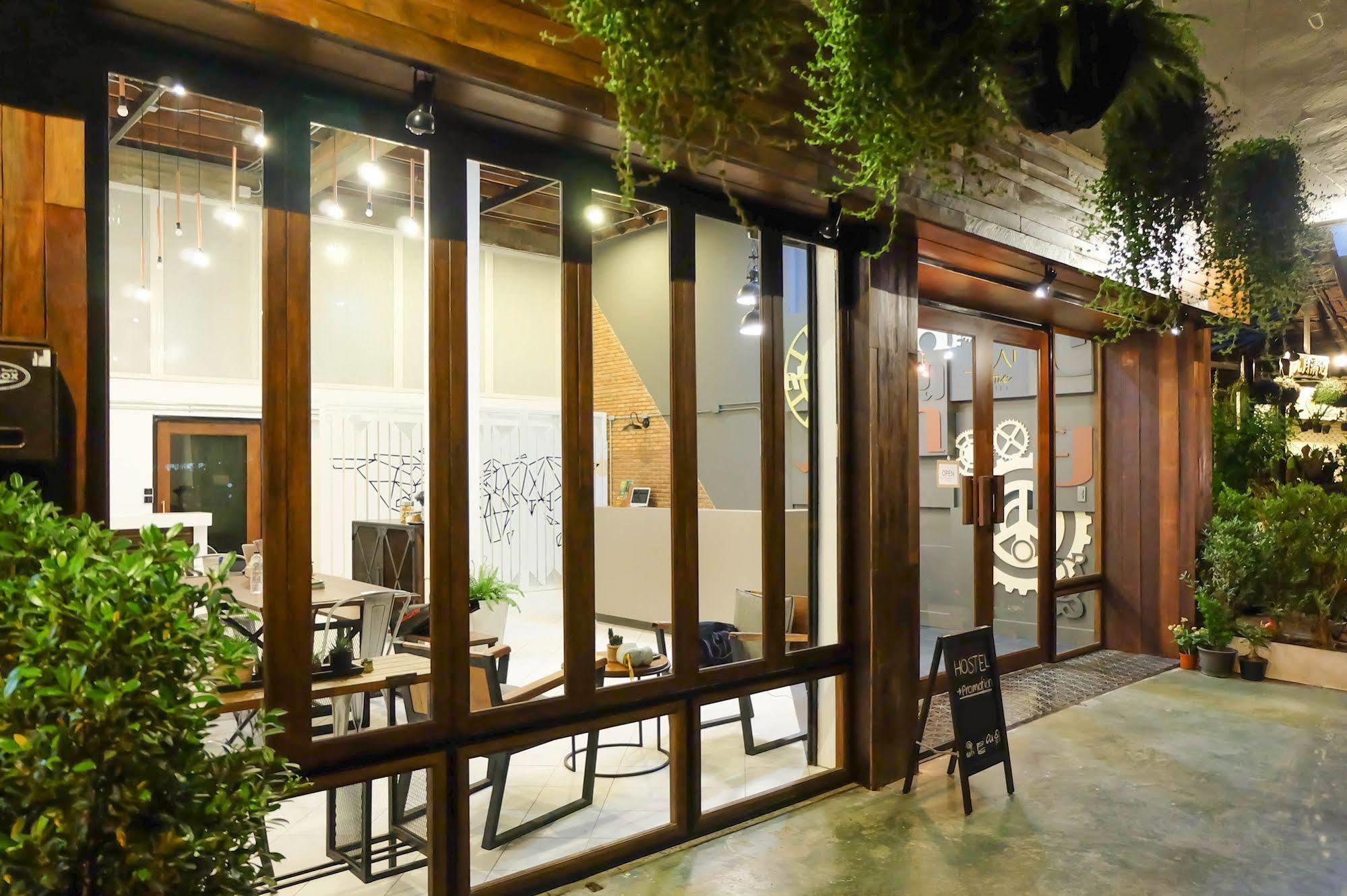 Thai Time Hostel Csiangmaj Kültér fotó